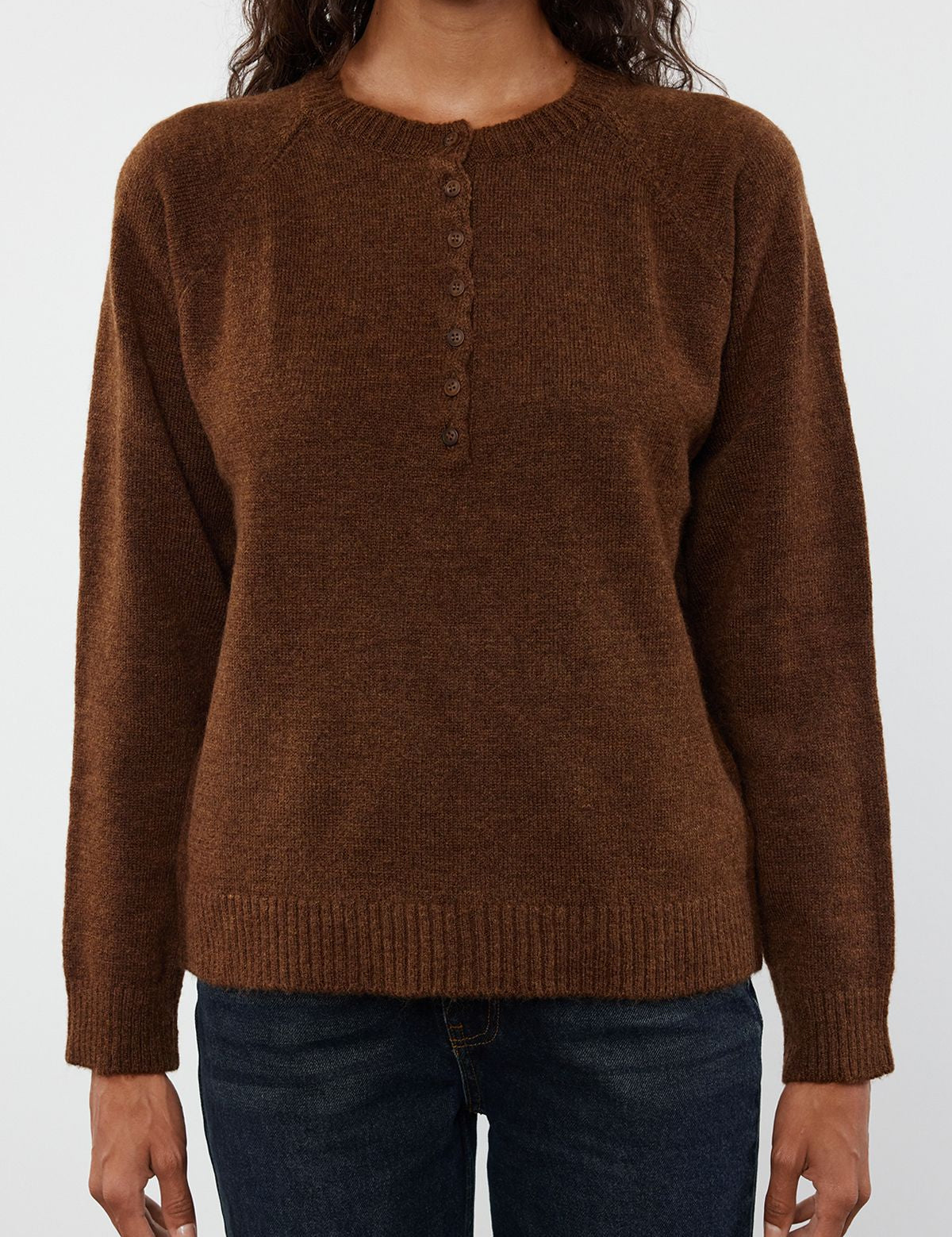 Women's Brown Knit Sweater - Cozy Crew Neck, Timeless Casual Design