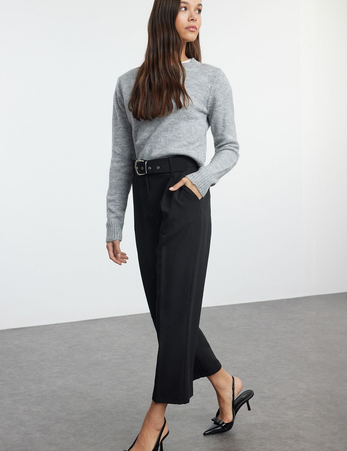 Women’s High-Waisted Belted Black Trousers – Elegant Tailored Fit for Office & Casual Wear