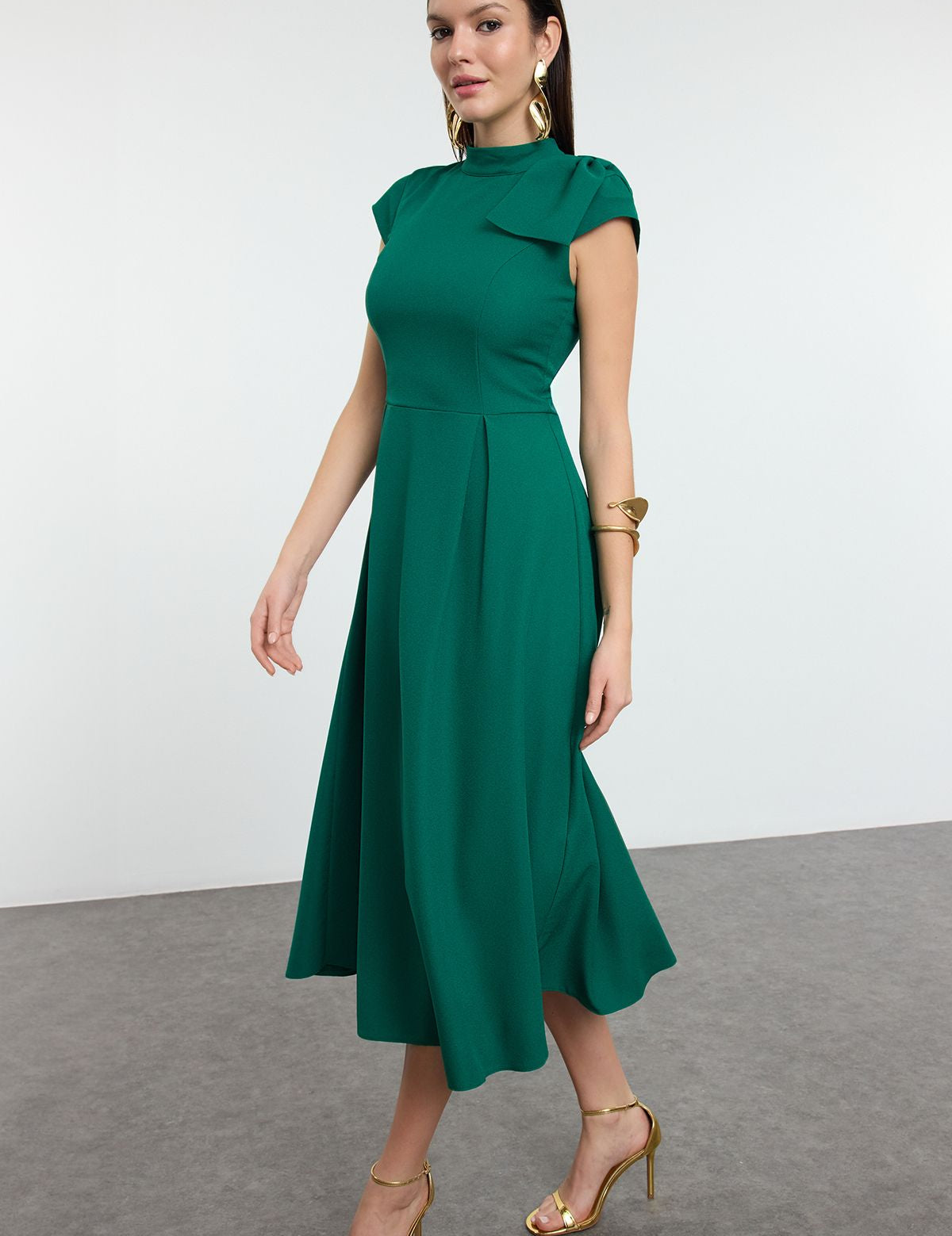 Elegant green midi dress, fit-and-flare evening dress, cap sleeve formal dress, cocktail party dresses, timeless green dress