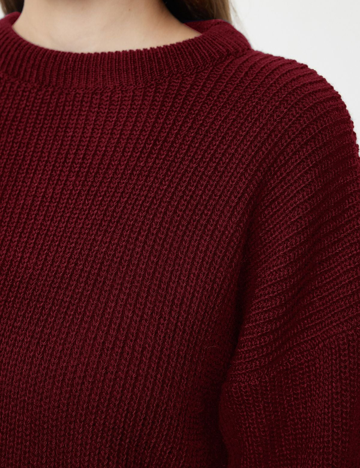 • Burgundy knit sweater
• Women’s oversized crewneck sweater
• Cozy knit sweater for fall
• Casual burgundy sweater
• Warm knit top for women
• Burgundy oversized sweater women