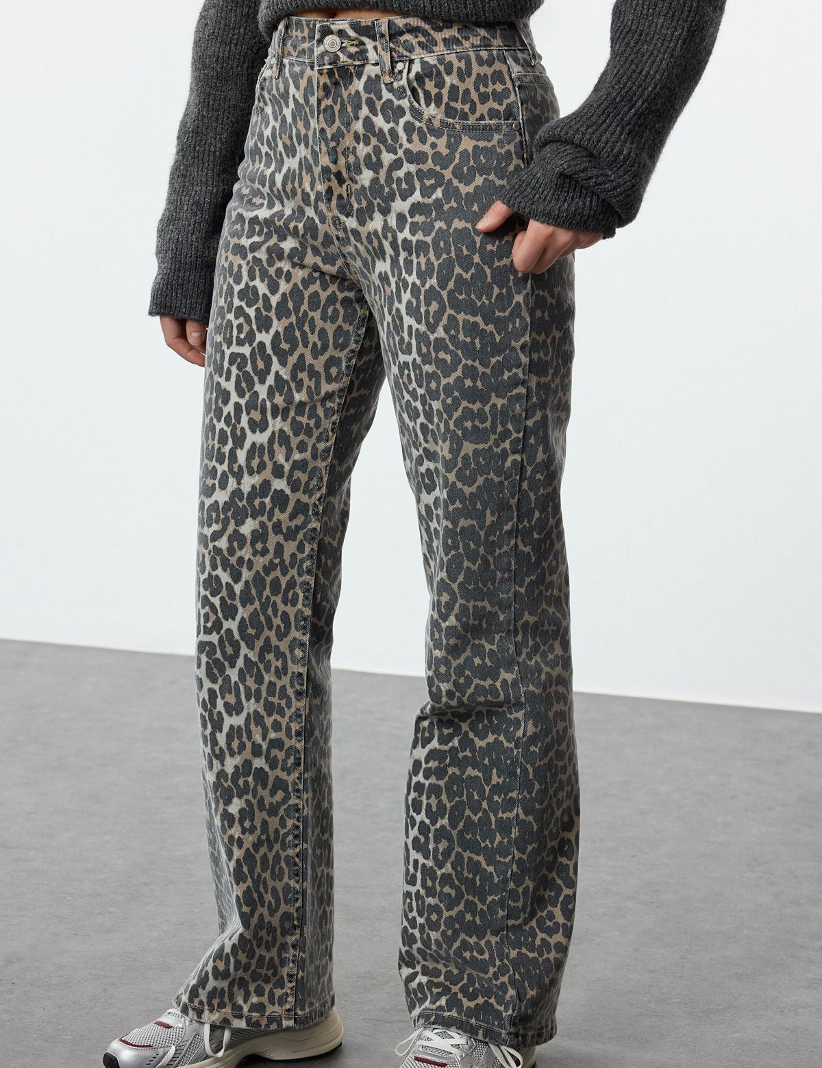 High-Rise Leopard Print Denim Jeans - Bold & Trendy Statement Pants