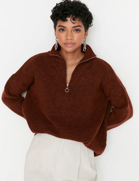 Women's Cozy Beige Quarter-Zip Knit Sweater with Ribbed Details