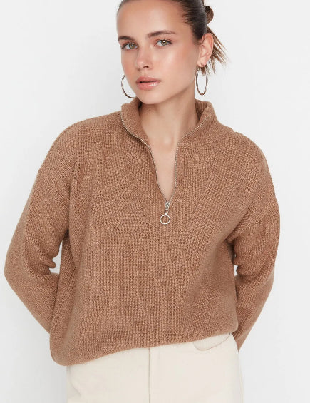 Women's Cozy Beige Quarter-Zip Knit Sweater with Ribbed Details