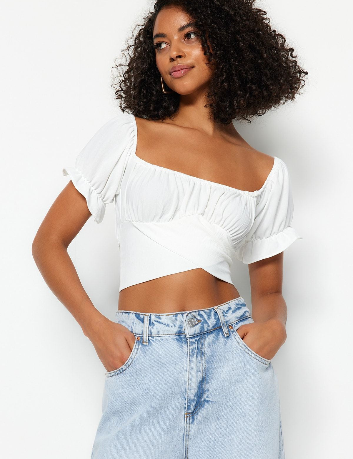 OFF-SHOULDER PUFF SLEEVE TOP