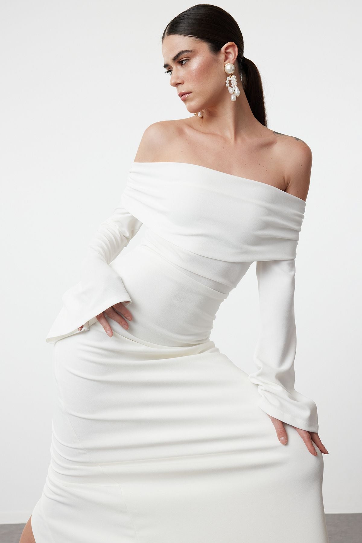 ALESSIA Off Shoulder Maxi Dress - White