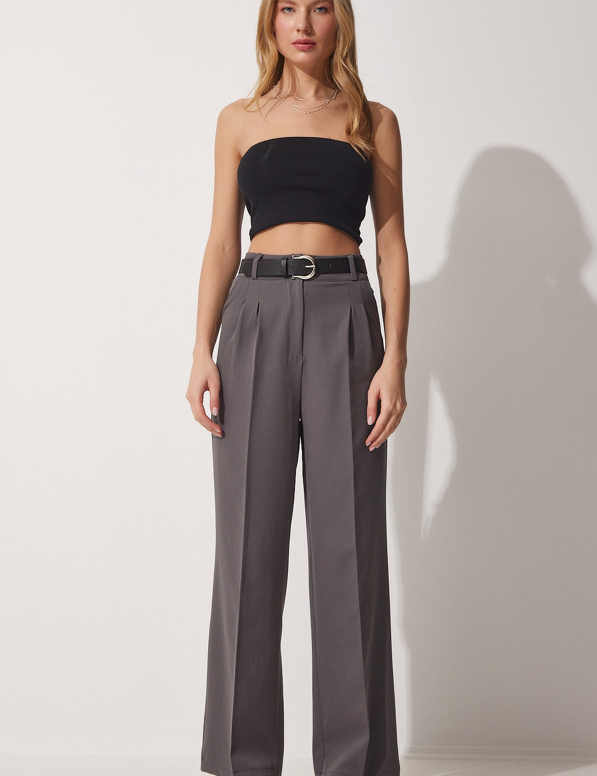 Women’s High-Waisted Wide-Leg Pleated Trousers